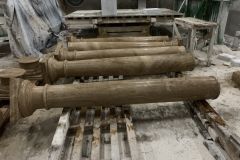 Columnas en travertino
