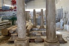 Columnas en travertino
