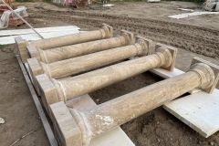 Columnas en travertino
